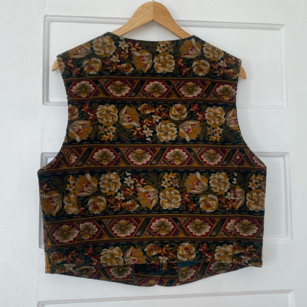Vintage corduroy floral Cottagecore button up vest - Picture 6 of 9